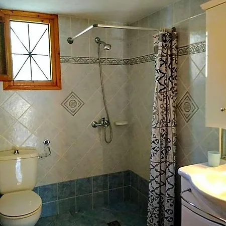Axiothea مدينة سكياثوس